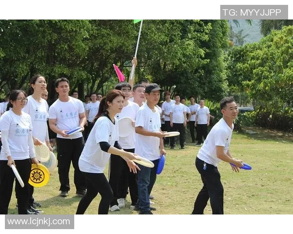 飞盘运动新风潮深圳飞盘队的团队意识与精神探索